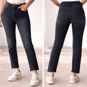 GAP Washed Black High-Rise Cropped Straight Jeans